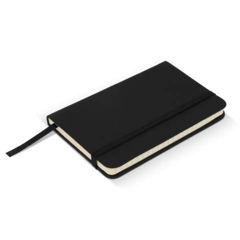 Voici notre carnet A6 avec des pages FSC ! Fabriqué à partir de matériaux R-PET/PU respectueux de l'environnement, c'est votre compagnon durable pour noter vos idées et vos notes. Chaque page que vous remplissez a un impact positif.