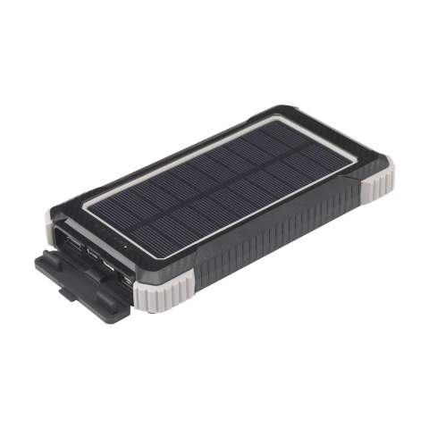 Powerbank solaire robuste pour activités extérieur, d'une capacité de 10 000 mAh, avec un boîtier en ABS recyclé et des bords protecteurs en silicone sur les coins. Équipé d'un panneau solaire, de voyants lumineux, d'une torche LED et d'un anneau de suspension pliable. Résistant aux éclaboussures de l'eau et à la poussière.Convient pour recharger la plupart des smartphones et autres appareils. Entrée : Type-C1 DC5V/2.1A. Sortie : DC 5V 2A. 2 x port USB-A et 2 x port USB-C. Entrée solaire : 100 MAh. Temps de charge solaire d'environ 50 heures. Le chargeur idéal pour les activités de plein air. Comprend un câble de charge USB-C/USB-C et un manuel et un mode d'emploi. Certifié RCS. Matière recyclée totale : 20%. Par pièce dans une boîte.