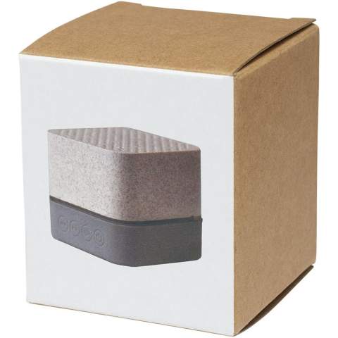 Haut-parleur Bluetooth® 5.0 composé à 51 % de paille de blé et à 49 % de polypropylène. Intègre une batterie lithium-ion rechargeable de 350 mAh qui offre jusqu’à 1,5 heure d'écoute au volume maximum. Avec une sortie haut-parleur de 3 watts, un microphone et des commandes musicales intégrées, le haut-parleur Bluetooth® Aira est le haut-parleur parfait à poser sur un bureau. Fourni dans une boîte cadeau et livré avec un manuel (fait à partir de matière durable). Livré avec un câble de charge Micro USB. 