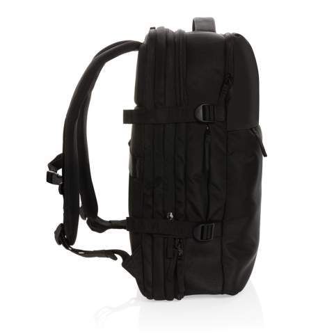 Dieer erweiterbare Swiss Peak AWARE™ RPET Wochenendrucksack bietet Platz für Ihren 15.6" Laptop, und ist für eine schnelle und einfache Flughafenkontrolle konzipiert ist. Sein erweiterbares Hauptfach erhöht die Kapazität für längere Reisen um mehr als 35%. Seitliche Kompressionsgurte sichern und stabilisieren den Inhalt für einfaches Tragen. Die intelligenten Organizer-Taschen halten Ladekabel und andere wichtige Dinge. Mit Gepäckgurt. Mit AWARE™ Tracer, der die echte Verwendung von recycelten Materialien validiert. Weiterhin werden 2% des Erlöses jedes verkauften Impact-Produkts mit AWARE™ Tracer an Water.org gespendet. PVC frei.<br /><br />FitsLaptopTabletSizeInches: 15.6<br />PVC free: true