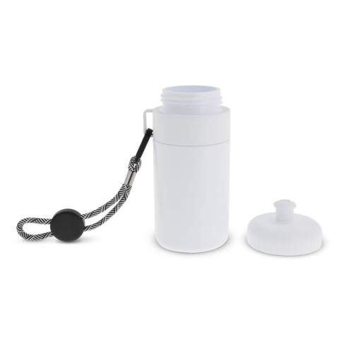 Hochwertige Sportflasche im Toppoint-Design mit Halteschlaufe und Plättchen für ein Doming. Ideal zur Personalisierung. Die Flasche wird in Europa produziert und ist BPA-frei und 100% auslaufsicher. Dank des weichen Squeeze-Materials lässt sich die Flasche leicht zusammendrücken. Die Sportflasche kann vollflächig bedruckt werden, sogar in Vollfarbiger Bildqualität. BPA-frei.
