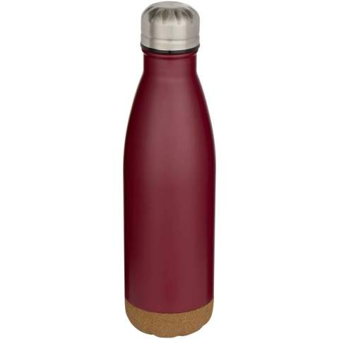 Vakuumisolierte Wasserflasche aus rostfreiem Stahl mit Korkdetails am Boden. Die doppelwandige Isolierung hält Getränke mehrere Stunden lang heiß oder kalt. Verpackt in einer Geschenkbox aus Recyclingkarton. Fassungsvermögen: 500 ml.