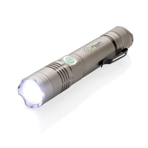 Diese Taschenlampe aus Aluminium laden Sie wieder und wieder auf. Da somit keine Batterien ausgetauscht werden müssen, ist dies eine nachhaltige und verantwortungsbewußte Lösung. Die 3W erzeugen 130 Lumen und leuchten bis zu 200m weit. Mit 3 Lichtmodi: hell, 50% und blinkend. Mit dem IPX 4 Standard kann sie auch bei schlechten Wetterbedingungen zum Einsatz kommen. Die eingebaute 2.200 mAh Lithium Batterie lässt die Lampe für bis zu 8h leuchten und ist innerhalb von 2h wieder aufgeladen. Inkl. Micro-USB Kabel zum Wiederaufladen.<br /><br />Lightsource: LED<br />LightsourceQty: 1