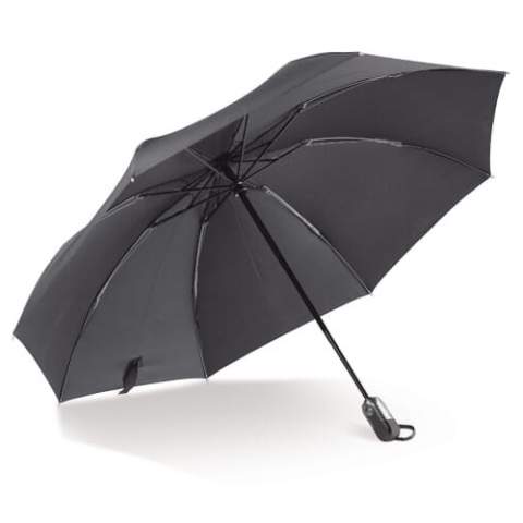 Stap droog in de auto. Deze reversible paraplu vouwt zich zo op dat waterdruppels ingesloten worden bij het sluiten. Zo houd je jezelf en de auto droog. Deze paraplu opent en sluit automatisch en is voorzien van glasvezel ribben. De paraplu is gemaakt van Pongee polyester.