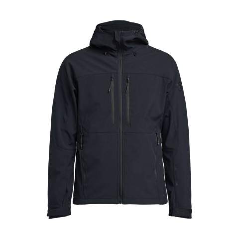 Een wind- en waterafstotende softshell jack gemaakt van een zachte en comfortabele vierweg-stretchmateriaal met een zachte fleece binnenkant. Ontworpen en ontwikkeld voor dagelijkse outdooractiviteiten zoals wandelen, jagen, vissen en skiën. Een tijdloos strak ontwerp wordt gecombineerd met slimme functionaliteit zoals ventilatie met ritssluiting onder de armen, een verstelbare capuchon, een verstelbare armzoom plus verschillende praktische zakken met ritssluiting. Wordt geleverd met een PFC-vrije waterafstotende afwerking.