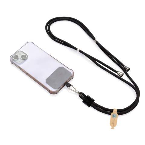 Carryloop is een verstelbaar telefoon lanyard dat om je nek gedragen kan worden, zodat je de perfecte lengte kunt vinden voor maximaal comfort en gemak. Het sterke koord is voorzien van een gebruiksvriendelijke schuifversteller, zodat je de pasvorm kunt aanpassen aan jouw behoeften – of je nu onderweg bent, op pad bent of gewoon op pad bent. Een nauwkeurig ontworpen verbindingsring en haak houden je apparaat veilig en beschermen tegen vallen, terwijl de slanke RPET-constructie zorgt voor een moderne look en betrouwbare dagelijkse prestaties. Gemaakt van RCS-gecertificeerd RPET. RCS (Recycled Claim Standard) is een standaard om het gerecyclede materiaal van een product te verifiëren in de gehele toeleveringsketen. Totaal gerecycled materiaal: 40% gebaseerd op het totale artikelgewicht. PVC-vrij.<br /><br />PVC free: true