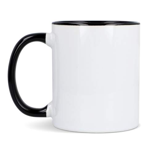 Unser beliebter Oslo-Becher mit farbiger Innenseite und Henkel. Dieser Becher wurde speziell für die Sublimation entwickelt und bietet die perfekte Grundlage für persönliche Designs, die den Farbakzent ergänzen.