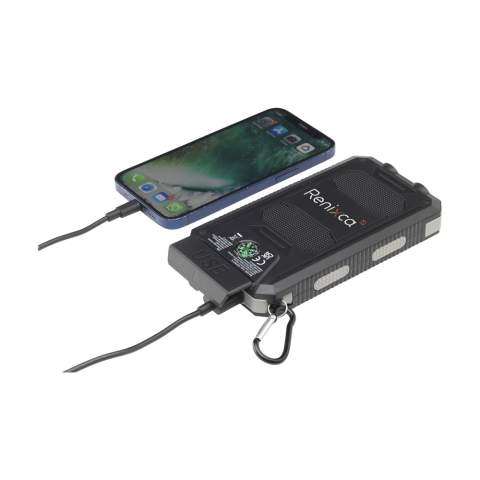 Stoere outdoor solar 8.000 mAh powerbank met een behuizing van gerecycled ABS met beschermende siliconen stootranden op de hoeken. Voorzien van een solar panel, geïntegreerd kompas, LED indicatielampjes, LED zaklamp en karabijnhaak. Spatwaterdicht en stofbestendig. Geschikt voor het opladen van de meest gangbare smartphones en andere devices. Input: Type-C DC5V/2.1A. Output: Type-C DC5V/2.1A. 1 x USB-A poort en 2 x USB-C poort. Input solar: 200 mAh. Oplaadtijd op zonneenergie ca. 40 uur. Zowel via het stroomnet als via het zonnepaneel op te laden. De ideale, veelzijdige oplader voor buitenactiviteiten. Inclusief USB-C/USB-C oplaadkabel en gebruiksaanwijzing. RCS-gecertificeerd. Totaal gerecycled materiaal 17%. Per stuk in doosje.