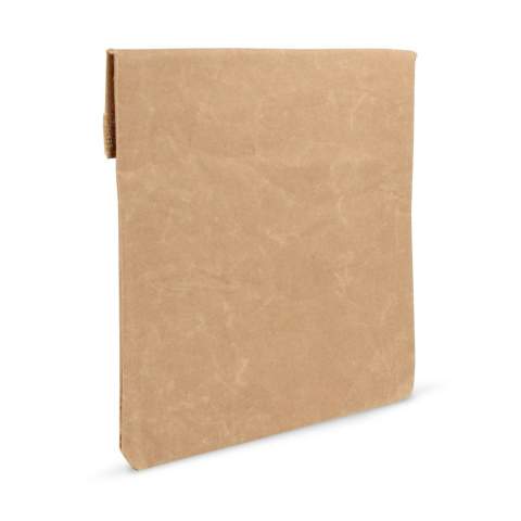 Meet our new sandwich bag! Designed with a PEVA lining to keep your sandwiches fresh and your conscience clean. Say goodbye to single-use plastics and hello to eco-friendly snacking. Perfect for meals on the go!