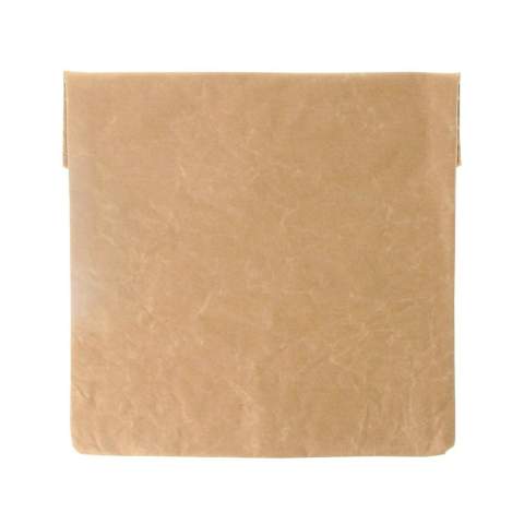 Meet our new sandwich bag! Designed with a PEVA lining to keep your sandwiches fresh and your conscience clean. Say goodbye to single-use plastics and hello to eco-friendly snacking. Perfect for meals on the go!
