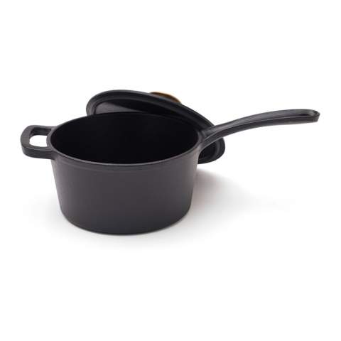 Introducing the saucepan from the Monte series, a versatile addition to your kitchen that's perfect for preparing sauces, soups and even baking. Its excellent heat capacity, courtesy of the cast iron material, ensures an even distribution of heat. The saucepan's thick base is designed to prevent contents from burning easily. Its black enamel interior features larger pores and a slightly rougher surface that gradually fills with oil over time, producing a non-stick patina akin to raw cast iron. This saucepan is compatible with all types of hobs, including induction hobs.