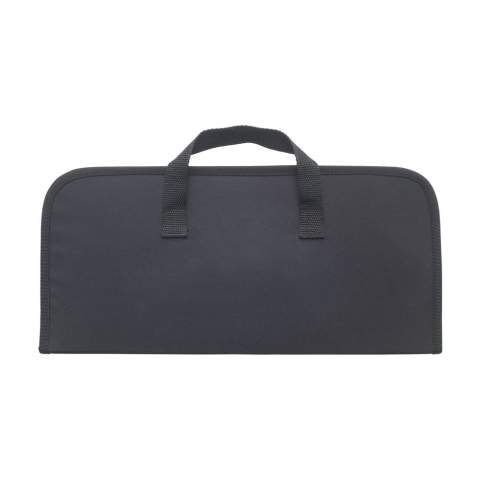 3-piece barbecue set consisting of one spatula and one set of BBQ tongs as well as one stainless-steel brush for cleaning the barbecue after use. All three accessories have rubberwood handles. This handy set is supplied in a 600D nylon pouch.