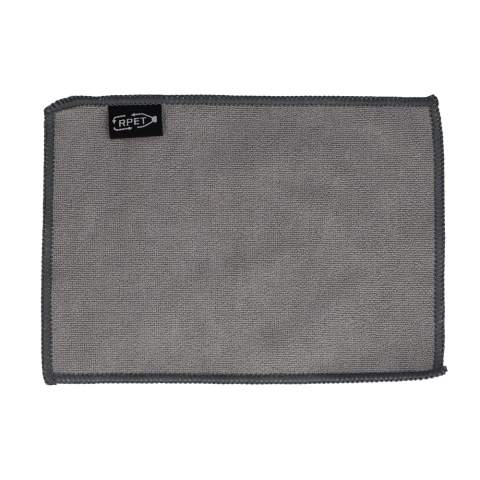 Un chiffon de nettoyage pour les écrans et les lunettes en 400g/m² de PET 100% recyclé. Une face est en microfibre lisse et l'autre face est en tissu éponge pour offrir de multiples possibilités de nettoyage. Personnalisez ce produit sur toute sa surface grâce à un motif de sublimation en couleur. 