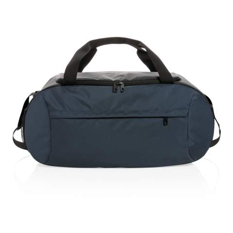 De Impact AWARE™ RPET moderne sporttas is de ideale metgezel voor een bezoek aan de sportschool of een korte vakantie. De tas heeft een strak modern design met een voorvak met ritssluiting en een ruim hoofdvak. De duffel heeft hengsels waarmee je hem kunt dragen op de manier die het beste aanvoelt. De sporttas is gemaakt van 100% gerecycled polyester. Met AWARE™ tracer die het echte gebruik van gerecyclede materialen valideert. Elke sporttas heeft 23,2 0,5L PET-flessen hergebruikt. 2% van de opbrengst van elk verkocht product dat AWARE™ bevat, wordt gedoneerd aan Water.org.<br /><br />PVC free: true