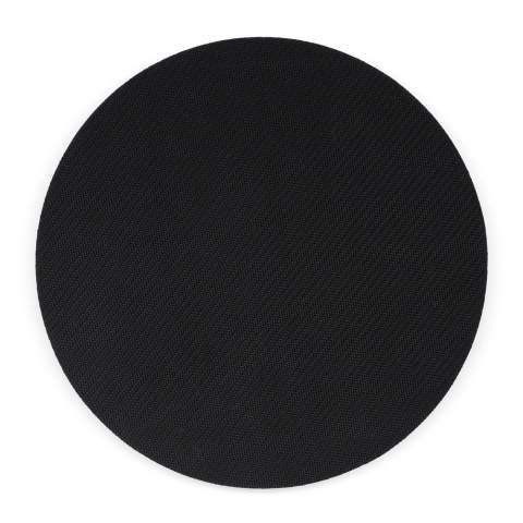 Ce tapis de souris rond apporte une touche d'élégance au design classique. Il est entièrement personnalisable grâce à l'impression par sublimation, idéale pour mettre en valeur des designs uniques ou de marque. La base en caoutchouc durable offre une prise en main sûre et antidérapante, ce qui est parfait pour des mouvements de souris fluides et précis.