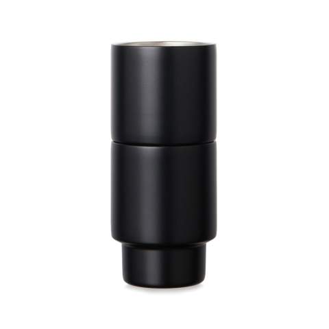 Savourez chaque gorgée avec le mug Nagano, soigneusement fabriqué à partir d'acier inoxydable recyclé certifié RCS. Ce mug allie simplicité et modernité, incarnant l'essence du design scandinave. Avec sa taille pratique (160ml) et sa forme empilable, il est parfait pour un usage quotidien et facile à ranger. La double paroi permet de maintenir la température de votre boisson plus longtemps. Ne passe pas au lave-vaisselle ou au micro-ondes, laver à la main uniquement. Certifié par RCS (Recycled Claim Standard), la certification RCS garantit que l'ensemble de la chaîne d'approvisionnement en matériaux recyclés est certifiée. Le contenu recyclé total est basé sur le poids total du produit. Ce produit contient 40 % d'acier inoxydable recyclé certifié RCS.<br /><br />HoursHot: 1<br />HoursCold: 3