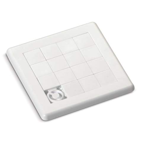 Taquin/puzzle (blanc) carré. Grande surface de marquage. Marquage digital (quadri) sur toute la surface possible. Avec le marquage digital, le prix reste le même peu importe le nombre de couleurs de marquage. Fabriqué dans une usine audité BSCI. Tous nos produits sont testés et certifiés, et répondent  aux normes sociales. 