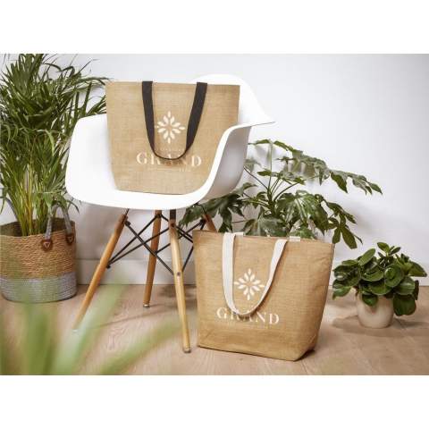 WoW! Distinctive jute bag with laminated interior and long, woven cotton handles. Rugged and wear-resistant. Suitable as shopping bag, shopper and ideal for daytrips. OEKO-TEX® certified. Capacity 25 liters.       For information: due to the coarseness of the fabric, the ability to imprint small details of a logo, thin lines and small letters is limited. We may therefore, after receiving your logo, advise you to adjust or enlarge the logo.