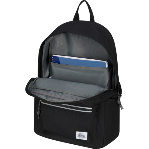 Ontdek BrightUp, jouw nieuwe must-have voor in de stad, op de campus of tijdens outdoor avonturen. De rugzakken hebben verschillende handige kenmerken zoals een verborgen vak, een flessenhouder en een laptopvak. Je zult je afvragen hoe je ooit zonder een van deze fantastische rugzakken hebt kunnen leven.