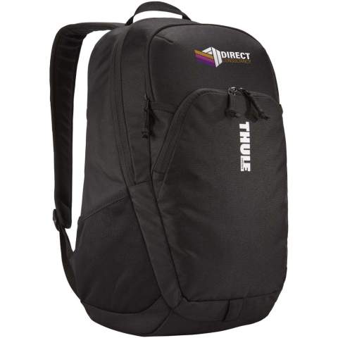 Der Thule Achieve Laptoprucksack bietet eine gepolsterte Laptophülle mit SafeEdge-Konstruktion zum Schutz eines 15" MacBook oder 15,6" PC. Zusätzlich ist Platz für ein 10,1' Tablet in einer separaten Schutzhülle. Sonnenbrille, Handy oder andere Wertsachen sind in der gepolsterten, weich gefütterten Außentasche mit Reißverschlussfach sicher aufgehoben. Dank der Schnellzugrifftasche mit Reißverschlussfach und der Netztasche mit Stiftehalter und Schlüsselanhänger können Kleinigkeiten übersichtlich verstaut werden. Der Rucksack verfügt über zwei seitliche Netztaschen, ein gepolstertes Rückenteil mit Belüftungskanälen und Tragegriffe aus Gurtband für einen bequemen Transport.