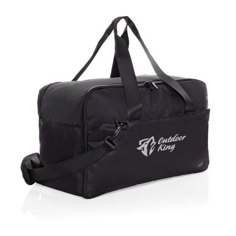 Your standard business Swiss Peak weekend bag with 15"6 inch laptop compartment for all your short business trips. Made with  Aware™ RPET 300D/150D.  Main compartment has additional pockets and an zipper pocket on the inside. Rigid zippers<br /><br />FitsLaptopTabletSizeInches: 15.6<br />PVC free: true
