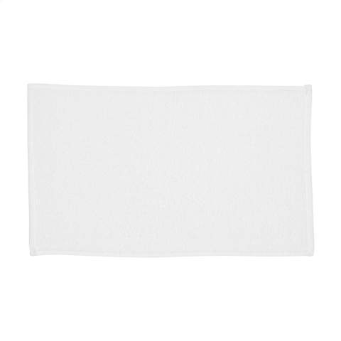 Luxuriöses Handtuch mit Ihrem eigenen, einzigartigen Vollfarbdruck. Hergestellt aus 30% RPET, 10% Polyester und 60% Baumwolle (350 g/m²).. Das Handtuch ist leicht und nimmt Feuchtigkeit gut auf. Bequem und weich. Pro Stück in Cellofan verpackt.