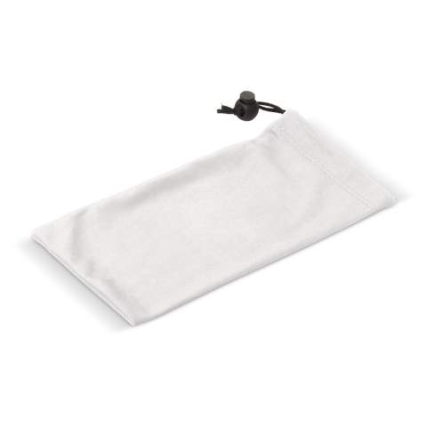 Microvezel pouch 250g/m² (90x180mm) met een full-colour all-over bedrukking. Geschikt voor een bril en telefoon. Met de pouch kunnen ook de glazen van de bril, of je telefoonscherm gereinigd worden. Het zakje is afsluitbaar door middel van koord en stopper.