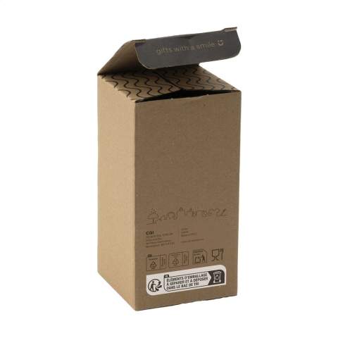 WoW! Mug isotherme à double paroi en acier inoxydable recyclé. Avec paroi intérieure en plastique, couvercle à vis et ouverture à clic. Dessous antidérapant. Ne passe pas au lave-vaisselle. Certifié RCS. Matière recyclée totale : 46%. Capacité 300 ml.     L'inox peut être recyclé de nombreuses fois tout en conservant en grande partie la qualité du matériau. En utilisant de l'acier inoxydable recyclé, on a besoin de moins de nouvelles matières premières. Cela signifie moins de consommation d'énergie et moins d'utilisation d'eau. Un choix responsable. Chaque article est fourni dans une boite individuelle en papier kraft marron.
