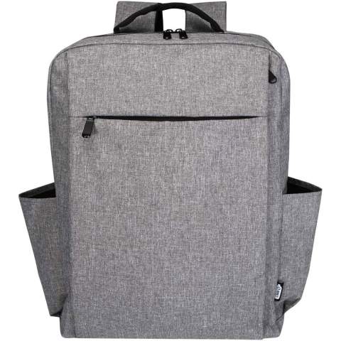 Le sac à dos Libra est fabriqué à partir de polyester recyclé certifié GRS et d'une doublure RPET. Il comporte un compartiment pour ordinateur portable de 15'' avec une poche rembourrée supplémentaire pour tablette et des poches d'organisation à l'intérieur. On trouve également de nombreuses poches à l'extérieur, des bretelles rembourrées et réglables, et une sangle de trolley au dos. Capacité de charge maximale de 10 kg.