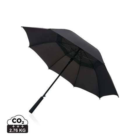 Parapluie tempête 23 pouces Swiss Peak AWARE™ Tornado en rPET pongé 190T. Son ouverture automatique/fermeture manuelle et son système coupe-vent offrent facilité d'utilisation et fiabilité. Avec un manche en métal et une armature en fibre de verre, ce parapluie est solide et durable. La poignée droite en caoutchouc ABS offre une prise en main confortable, et il est livré dans une boîte cadeau Swiss Peak FSC kraft. Avec le traceur AWARE™ qui valide l'utilisation authentique de matériaux recyclés. 2% des recettes de chaque produit Aware™ vendu seront reversés à Water.org.<br /><br />UmbrellaMechanism: Ouvrir automatiquement, fermer manuellement<br />IsStormproof: true