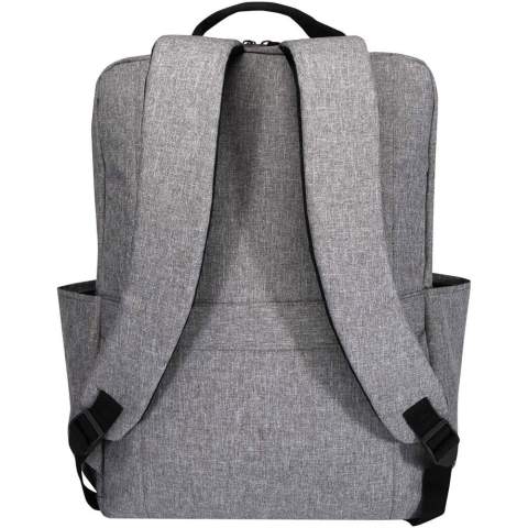 Le sac à dos Libra est fabriqué à partir de polyester recyclé certifié GRS et d'une doublure RPET. Il comporte un compartiment pour ordinateur portable de 15'' avec une poche rembourrée supplémentaire pour tablette et des poches d'organisation à l'intérieur. On trouve également de nombreuses poches à l'extérieur, des bretelles rembourrées et réglables, et une sangle de trolley au dos. Capacité de charge maximale de 10 kg.