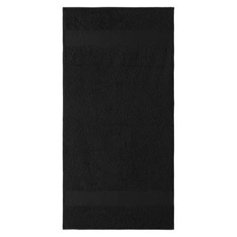Bei der Produktion dieses Handtuchs hatte die Umwelt höchste Priorität. Das kuschelige Handtuch aus 100% organischer Baumwolle ist 100 x 50 cm groß, mit 500gr/m². Die Baumwolle für das weiche Handtuch wurde ohne die Verwendung von chemischen Pestiziden angebaut, was die Tücher sehr umweltbewusst macht. Veredeln Sie Ihr Handtuch mit einem Stick oder Transferdruck und tun auch Sie der Umwelt etwas Gutes, mit dem Kauf dieses schicken Handtuchs aus unserer Organic Line!