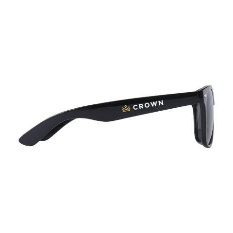 WoW! RPET sunglasses. The frame is 100% recycled from PET bottles. Offer 400 UV protection (according to European standards). Each item is supplied in an individual brown cardboard box.