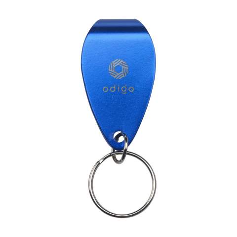 WoW! Sleutelhanger met flesopener van gerecycled aluminium en metalen sleutelring. GRS-gecertificeerd. Totaal gerecycled materiaal: 75%.     Door het gebruik van gerecycled aluminium worden er minder nieuwe grondstoffen gebruikt tijdens de productie van dit product. Dit betekent minder energieverbruik en minder gebruik van water. Per stuk in kraft envelop.