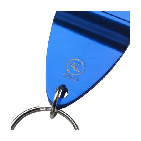 WoW! Sleutelhanger met flesopener van gerecycled aluminium en metalen sleutelring. GRS-gecertificeerd. Totaal gerecycled materiaal: 75%.     Door het gebruik van gerecycled aluminium worden er minder nieuwe grondstoffen gebruikt tijdens de productie van dit product. Dit betekent minder energieverbruik en minder gebruik van water. Per stuk in kraft envelop.