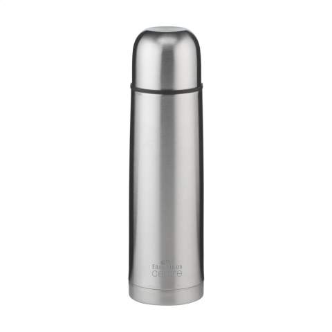 Dubbelwandige, vacuüm geïsoleerde, RVS thermosfles. Onbreekbaar en ijzersterk. De vacuümruimte tussen de wanden isoleert de inhoud en houdt dranken lange tijd warm of koud. Met schroefdop/drinkbeker en handig schenksysteem met druksluiting. Lekvrij. Niet vaatwasserbestendig. Inhoud 500 ml. Per stuk in kraft doos.