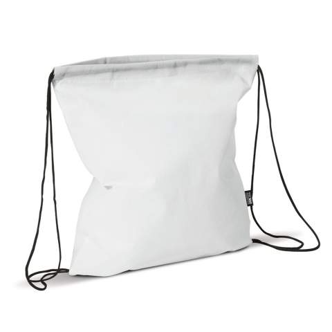 Sac à dos non-tissé avec cordon ajustable noir. Une multitude de couleurs. Le marquage peut être réalisé sur la face avant comme sur la face arrière avec les marquages en sérigraphie ou en transfert digital. Avec le marquage en transfert digital le prix reste le même peu importe le nombre de couleurs de marquage. Tous nos produits sont testés et certifiés, et répondent  aux normes sociales. 