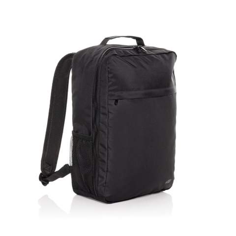 Le sac à dos pour ordinateur portable 15,6 pouces en rPET Aware™ Swiss Peak Essential est conçu pour répondre à vos besoins professionnels quotidiens. Ce sac à dos élégant et durable comporte un compartiment principal à fermeture à zip avec une section dédiée aux ordinateurs portables modernes de 15,6 pouces, ainsi qu'une poche filet à fermeture éclair et une étiquette d'entretien à l'intérieur. Les bretelles réglables avec boucles garantissent un port confortable, tandis que la poche frontale à fermeture éclair et la poche latérale avec porte-boisson offrent un espace de rangement supplémentaire. Le sac est également doté d'une sangle de bagage pratique à l'arrière et d'une poignée en sangle sur le dessus. Le logo Swiss Peak ton sur ton et les fermetures à glissière Swiss Peak de qualité supérieure complètent son aspect professionnel. Fabriqué en polyester recyclé intégrant le traceur AWARE™. 2 % des recettes de chaque produit vendu avec AWARE™ seront reversés à Water.org. Sans PVC.<br /><br />FitsLaptopTabletSizeInches: 15.6<br />PVC free: true