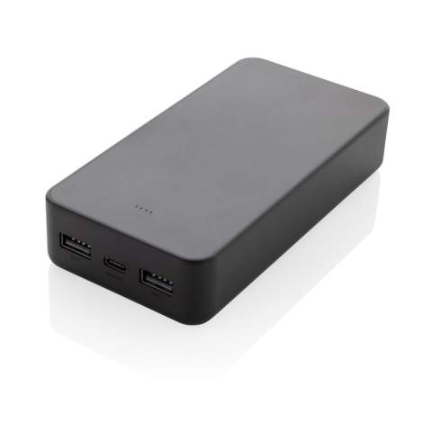 Batterie de secours 20.000 mAh avec port d'entrée/sortie USB C et 2x port USB A supplémentaire. Le boîtier est fabriqué en plastique ABS recyclé certifié RCS. RCS (Recycled Claim Standard) est une norme qui permet de vérifier le contenu recyclé d'un produit tout au long de la chaîne d'approvisionnement. Contenu recyclé total : 12 % sur la base du poids total de l'article. Le powerbank contient une batterie lithium-polymère longue durée de classe A de 20.000 mAh. Les indicateurs de puissance indiquent le niveau d'énergie restant afin que vous sachiez toujours quand recharger. Entrée Type-C 5V/2,4A ; USB A : sortie 5V/2,4A, sortie Type C:5V/2A Article et accessoires sans PVC. Câble de recharge en TPE recyclé certifié RCS inclus. Emballé dans un emballage FSC® mix.<br /><br />PowerbankCapacity: 20000<br />PVC free: true