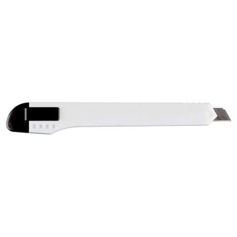 Hobby knife with twelve snap-off blades. Clip attachment. The width of the blade is 9 mm.