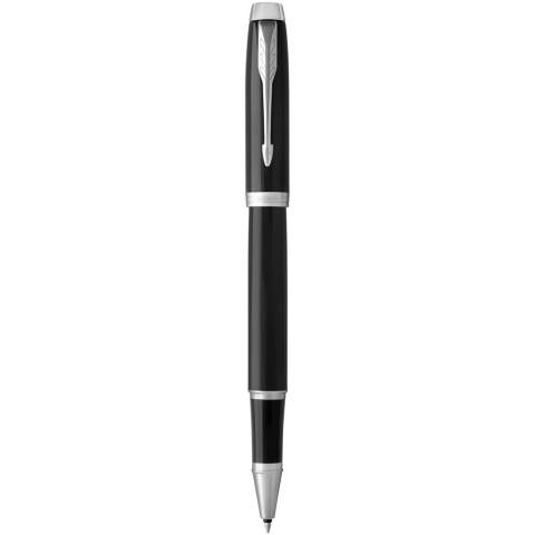 Zeer professioneel en betrouwbaar. Een ideale partner met onbeperkt potentieel, Parker IM is tegelijkertijd slim, gepolijst en gevestigd. Met een duurzame roestvrijstalen nib en afwerkingen die de Parker nalatenschap maken, wordt elk detail verfijnd om een ​​schrijfervaring te leveren die altijd betrouwbaar is. Incl. Parker geschenkverpakking. Geleverd met gepatenteerde QuinkFlow vulling in een Parker geschenkverpakking. Exclusief ontwerp. Zwartschrijvend.