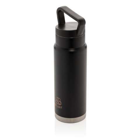 Mit dem Tragegriff auf dem Deckel lässt sich diese Stainless Steel Flasche mit Vakuum-Isolierung perfekt überall hin mitnehmen. Hält Ihre Getränke bis zu 5h warm und bis zu 15h kalt. Kapazität 650ml. BPA frei. Nur Handwäsche.<br /><br />HoursHot: 5<br />HoursCold: 15
