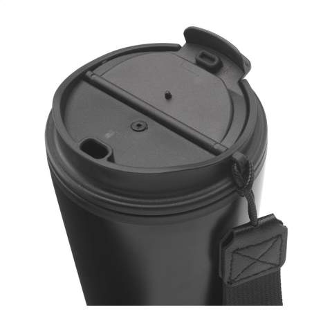 Double-walled, reusable coffee to-go cup from the Wooosh brand. This cup is made from recycled stainless steel and has a plastic inner wall. The screw-on lid features a snap/drink opening. The cup is equipped with a handy carrying loop on the lid, making it easy to carry in your hand while walking. The leak-proof design ensures that you can carry the cup without worry, even if it does not stay upright. In addition, it fits into almost any car cup holder. An ideal thermos coffee cup on the go. Not dishwasher-safe. RCS-certified. Total recycled material: 45%. Capacity 400 ml.     Stainless steel can be recycled many times whilst retaining the quality of the material. By using recycled stainless steel, fewer new raw materials are needed. This means less energy consumption and less use of water. Each item is supplied in a luxurious Wooosh gift box.