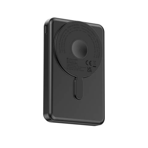 Delano, die 10000mAh-5-in-1 20W-PD-Schnellladepowerbank ist mit einem  magnetischen 15W-Ladegerät ausgestattet, mit dem Sie Ihr Telefon mit maximaler Geschwindigkeit kabellos aufladen können. Ebenso können Sie auch Ihre AirPods oder Apple Watch aufladen. Benötigen Sie einen noch schnelleren Energieschub, um den Tag zu überstehen? Redwood unterstützt das blitzschnelle Laden mit 20W über seinen USB-C-Anschluss, sowohl zum Aufladen der Powerbank selbst als auch zum Aufladen Ihres Geräts. Sie verfügt auch über ein integriertes USB-C-Schnellladekabel und ein integriertes Lightning-Kabel. Mit dem integrierten Ständer können Sie Ihr Telefon während des Ladevorgangs aufstellen, um z.B. Filme anzusehen. Hergestellt aus rec. ABS- & PC-Kunststoff hergestellt; nach dem RCS-Standard (Recycled Claim Standard) zertifiziert. Der Gesamtanteil an rec. Material beträgt 24% des Gesamtgewichts des Artikels. Urban Vitamin-Produkte sind ohne PVC hergestellt und in kunststoffreduzierten Verpackungen verpackt.<br /><br />WirelessCharging: true<br />PowerbankCapacity: 10000<br />PVC free: true