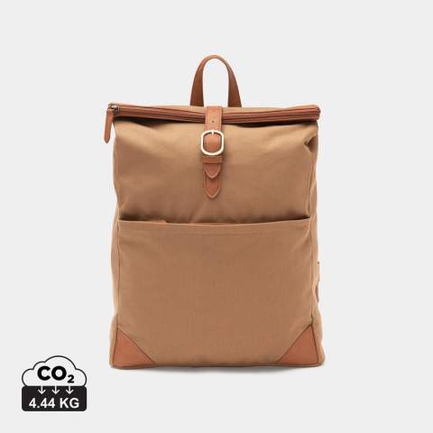 Stylish rucksack made from 39% verified-recycled polyester. A classic rucksack in a style that everyone will love. The inside has a padded laptop pocket to protect your computer against minor knocks. Made from RCS (Recycled Claim Standard) certified recycled materials. RCS certification ensures a fully certified supply chain of the recycled materials. Total recycled content is based on total product weight.Suitable for computers with an overall size of 17 inches. Please note that the dimensions of the display are not the same as the dimensions of the entire computer.