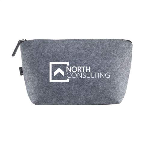 WoW! Multifunction 'Bag-in-Bag' accessory made from RPET felt. This felt comes from recycled PET bottles and recycled textiles. With zip. Ideal organizer for keeping individual items together. GRS-certified. Total recycled material: 85%.
