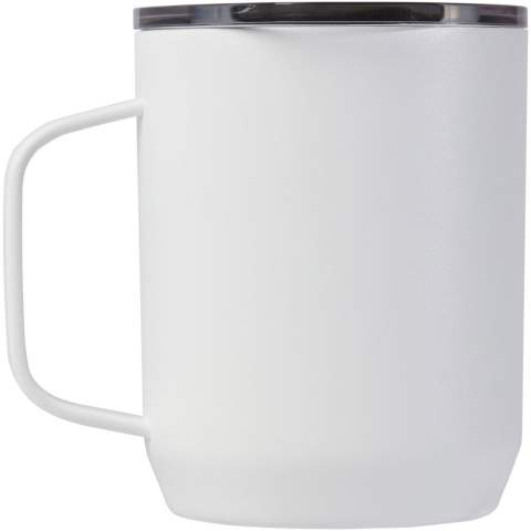 Der aus doppelwandigem, vakuumisoliertem Edelstahl gefertigte Campingbecher Horizon mit 350 ml Fassungsvermögen hält Ihre Getränke 4 Stunden lang heiß oder 6 Stunden lang kalt. Der Tri-Mode-Deckel mit Überlaufschutz sorgt für Durchflusskontrolle. Die robuste Pulverbeschichtung und das trendige Design verhindern die Bildung von Kondenswasser an der Außenseite des Bechers. Breite Öffnung für einfaches Reinigen und Befüllen. Lebenslange Garantie auf Herstellungsfehler. Rutschfester Silikonboden. BPA-, BPS- und BPF-frei.