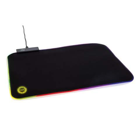 Word een gaming hero met deze RGB gaming-muismat. Het oppervlak met lage wrijving zorgt voor snelle en nauwkeurige tracking voor zowel optische als lasersensor. De nylon muismat is extra dik, dus zorg voor volledige controle en comfort tijdens je gamesessies. Met antislipsteun om zelfs bij verhitte gamemomenten op zijn plaats te blijven. Met geïntegreerde RGB-verlichting die in 15 verschillende standen kan worden ingesteld. Met 180 cm slijtvaste geweven kabel voor extra langdurig gebruik. De RGB-lamp kan worden bediend door middel van aanraakbediening. Input: 5V. Artikel en kabel zijn PVC-vrij.<br /><br />PVC free: true
