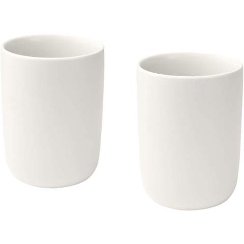 Enjoy your favourite hot beverages with the Male 2-piece 350 ml ceramic cup set. Perfectly sized for coffee, tea, or other drinks, each cup features a smooth finish and ergonomic design for a comfortable grip. The sleek, modern style adds elegance to any kitchen or café setting. With a generous 350 ml capacity, this set is ideal for those who prefer a larger, more satisfying serving.
