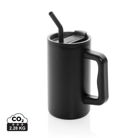 Der stabile Griff und sein breiter Boden machen diesen 800ml Becher zum idealen Begleiter für die tägliche Wasseraufnahme im Büro. Er ist aus langlebigem, RCS zertifiziert recyceltem Edelstahl gefertigt und erfüllt alle Ihre Anforderungen an die Flüssigkeitszufuhr. Der robuste, doppelwandige, vakuumisolierte Becher ist mit einem Deckel, einem Strohhalm und einer Strohhalmspitze aus Silikon ausgestattet. Der Schraubdeckel ist vielseitig einsetzbar, sowohl für heiße als auch für eiskalte Getränke, und bietet eine Doppelfunktion - einen praktischen Trinkauslauf oder die Möglichkeit, einen Strohhalm zu verwenden. Für eine optimale Pflege empfehlen wir, diesen großen Becher von Hand zu waschen.<br /><br />HoursHot: 5<br />HoursCold: 15